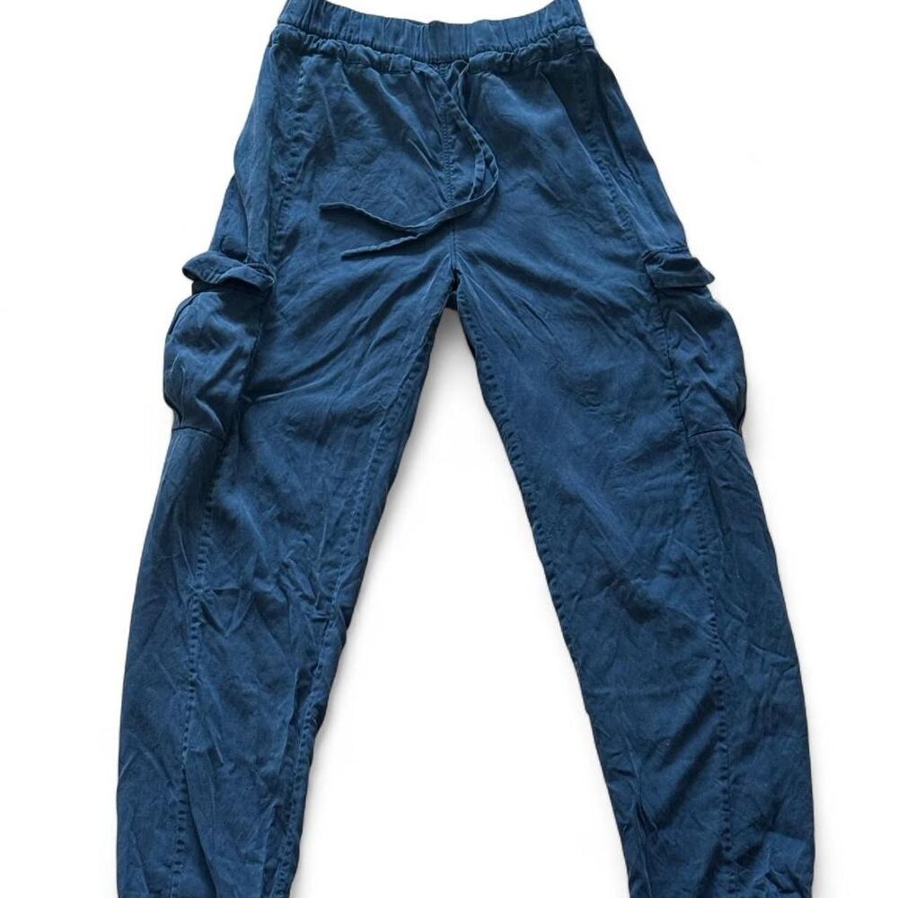 Lululemon Navy Blue Utility Cargo Pants – Size 0